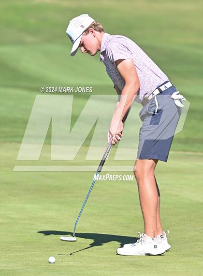 Thumbnail 1 in AIA D-II Finals photogallery.