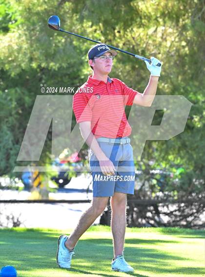 Thumbnail 1 in AIA D-II Finals photogallery.