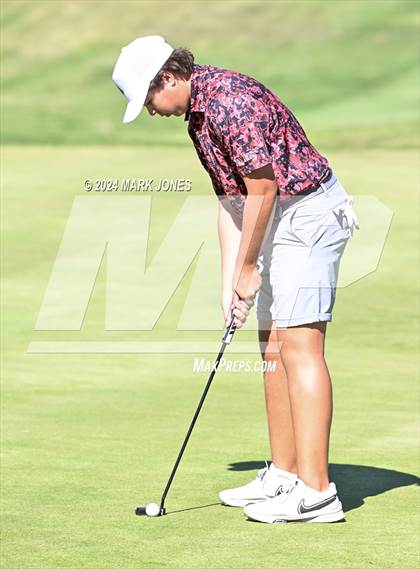 Thumbnail 3 in AIA D-II Finals photogallery.