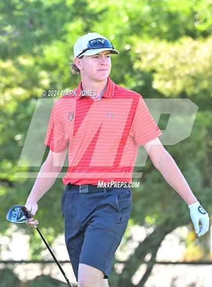 Thumbnail 3 in AIA D-II Finals photogallery.