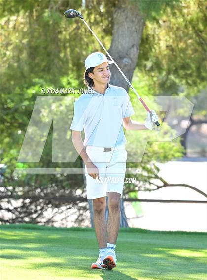 Thumbnail 1 in AIA D-II Finals photogallery.