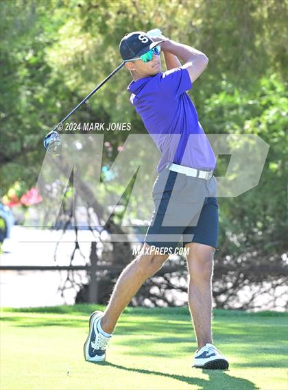 Thumbnail 1 in AIA D-II Finals photogallery.