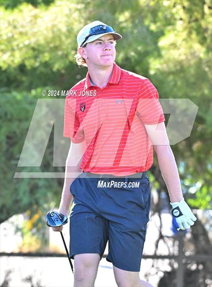 Thumbnail 2 in AIA D-II Finals photogallery.