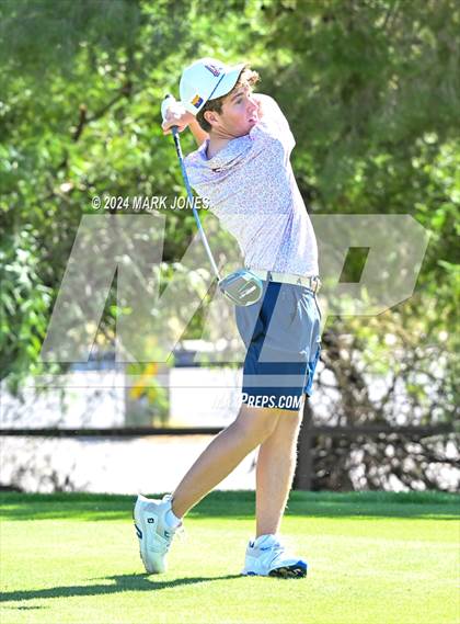 Thumbnail 3 in AIA D-II Finals photogallery.