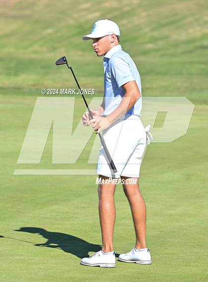 Thumbnail 1 in AIA D-II Finals photogallery.