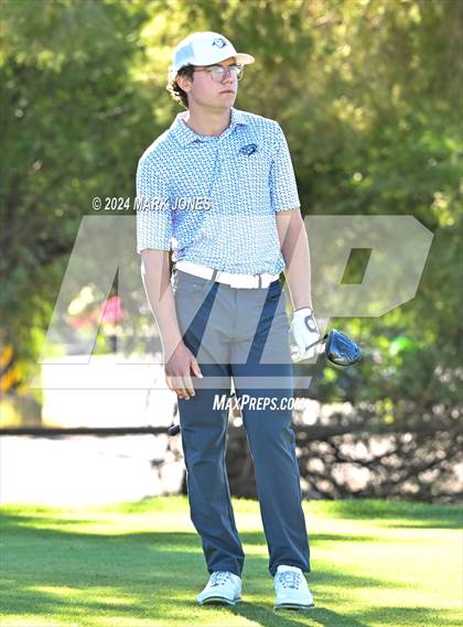 Thumbnail 3 in AIA D-II Finals photogallery.