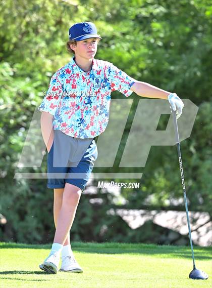 Thumbnail 3 in AIA D-II Finals photogallery.