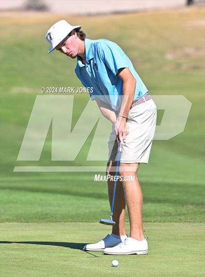 Thumbnail 1 in AIA D-II Finals photogallery.