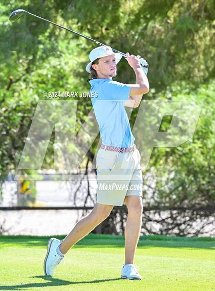 Thumbnail 2 in AIA D-II Finals photogallery.