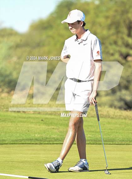 Thumbnail 2 in AIA D-II Finals photogallery.