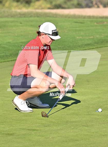 Thumbnail 3 in AIA D-II Finals photogallery.