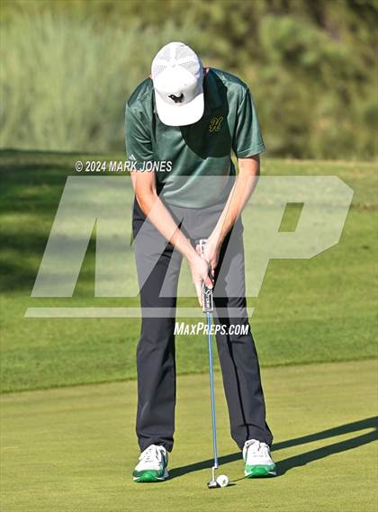 Thumbnail 2 in AIA D-II Finals photogallery.