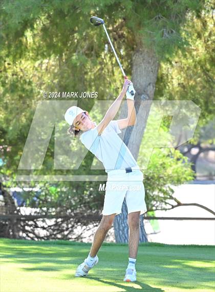 Thumbnail 1 in AIA D-II Finals photogallery.