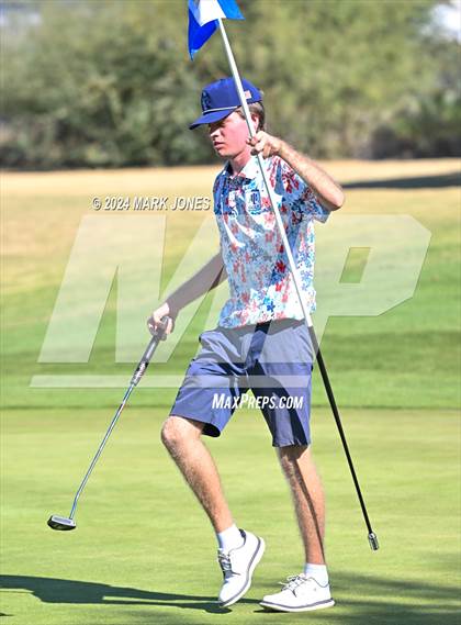 Thumbnail 3 in AIA D-II Finals photogallery.