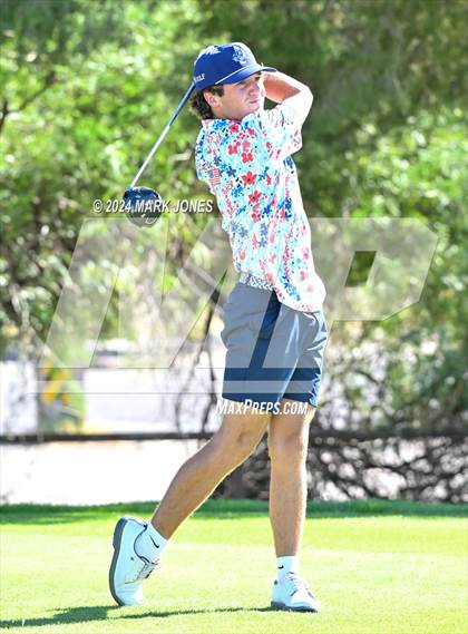 Thumbnail 2 in AIA D-II Finals photogallery.