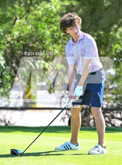 Thumbnail 2 in AIA D-II Finals photogallery.