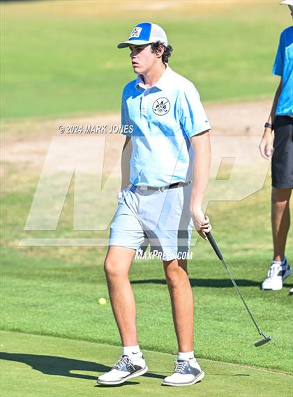 Thumbnail 2 in AIA D-II Finals photogallery.