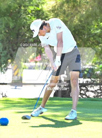 Thumbnail 1 in AIA D-II Finals photogallery.