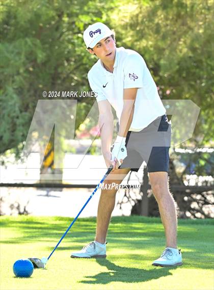 Thumbnail 3 in AIA D-II Finals photogallery.