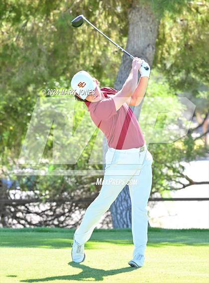 Thumbnail 2 in AIA D-II Finals photogallery.