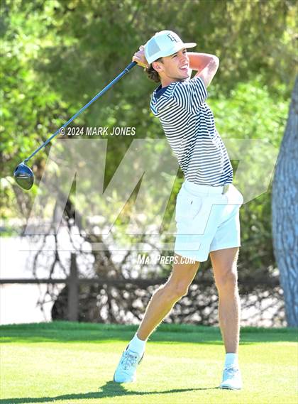 Thumbnail 2 in AIA D-II Finals photogallery.