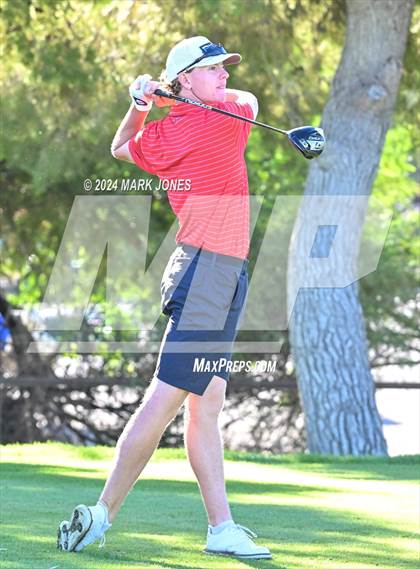 Thumbnail 1 in AIA D-II Finals photogallery.