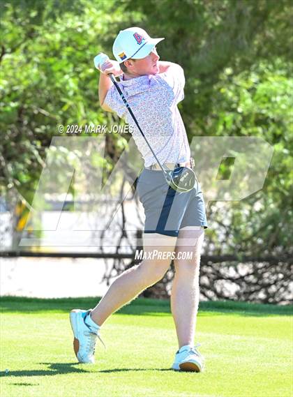 Thumbnail 2 in AIA D-II Finals photogallery.