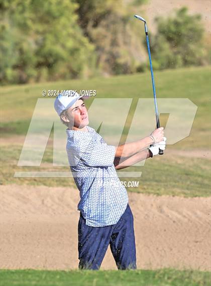 Thumbnail 3 in AIA D-II Finals photogallery.