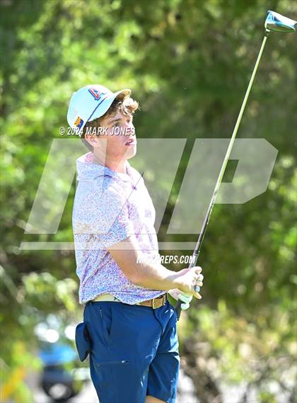 Thumbnail 3 in AIA D-II Finals photogallery.