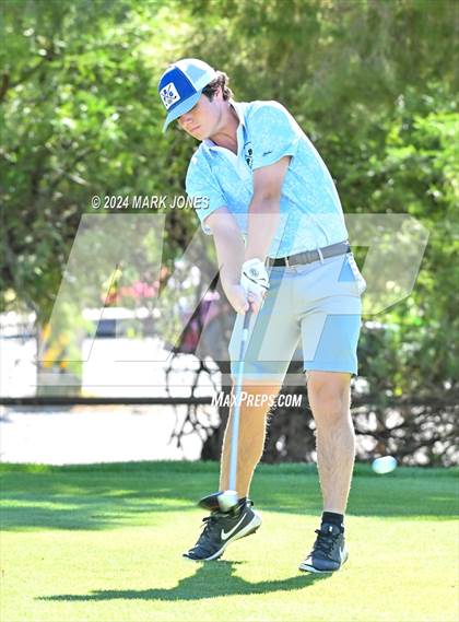 Thumbnail 2 in AIA D-II Finals photogallery.