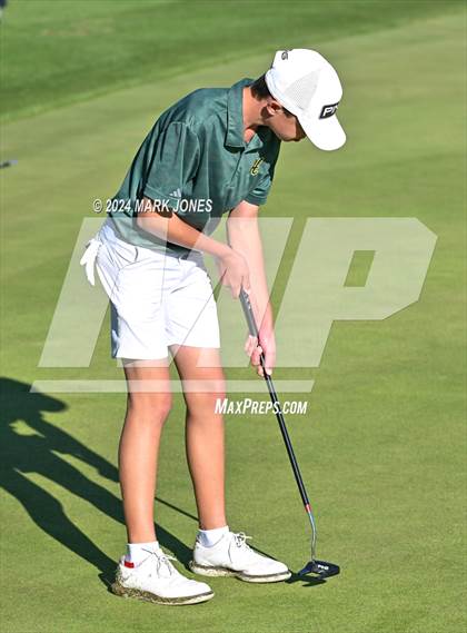 Thumbnail 3 in AIA D-II Finals photogallery.