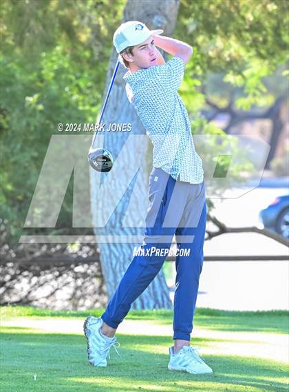 Thumbnail 3 in AIA D-II Finals photogallery.