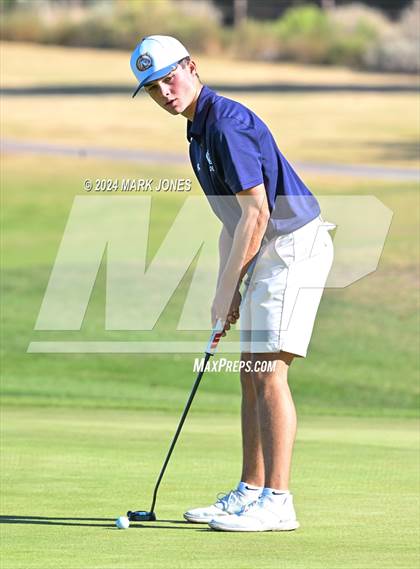 Thumbnail 1 in AIA D-II Finals photogallery.