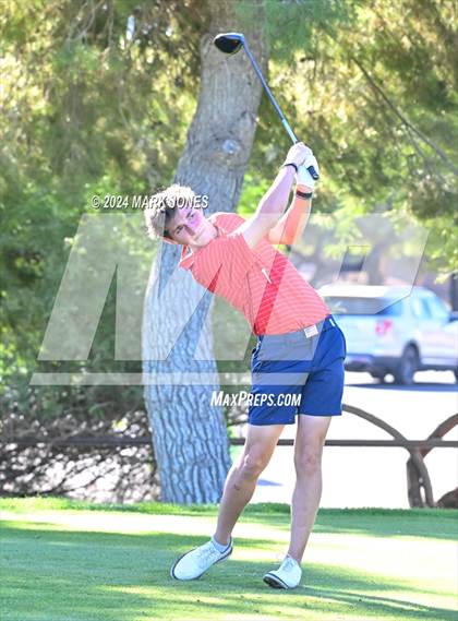 Thumbnail 1 in AIA D-II Finals photogallery.