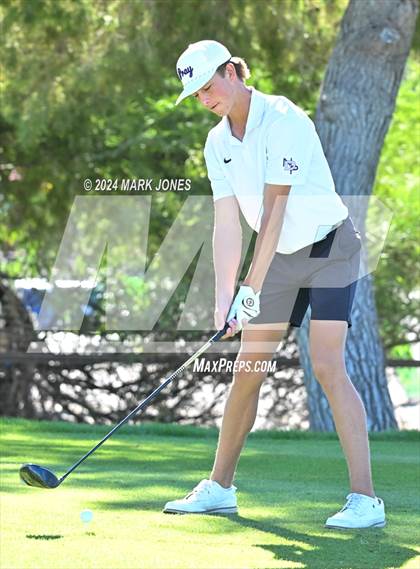 Thumbnail 3 in AIA D-II Finals photogallery.