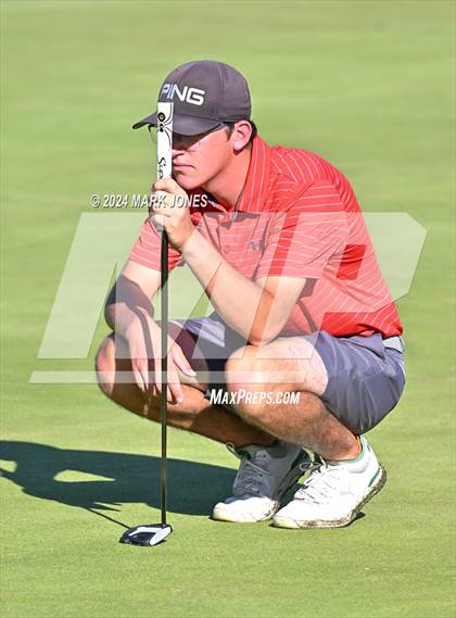 Thumbnail 2 in AIA D-II Finals photogallery.