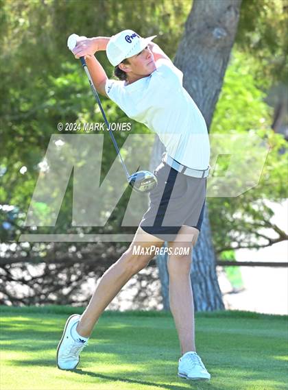 Thumbnail 1 in AIA D-II Finals photogallery.