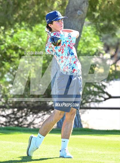 Thumbnail 1 in AIA D-II Finals photogallery.