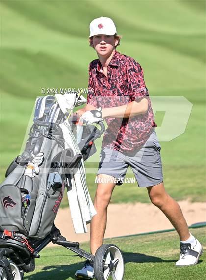 Thumbnail 3 in AIA D-II Finals photogallery.