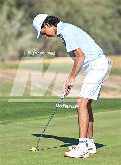 Thumbnail 2 in AIA D-II Finals photogallery.