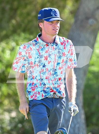 Thumbnail 2 in AIA D-II Finals photogallery.