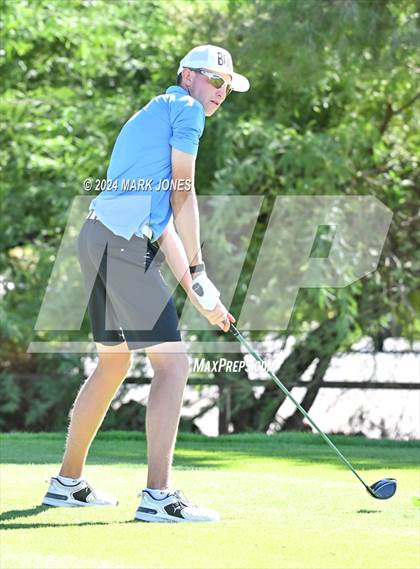 Thumbnail 1 in AIA D-II Finals photogallery.