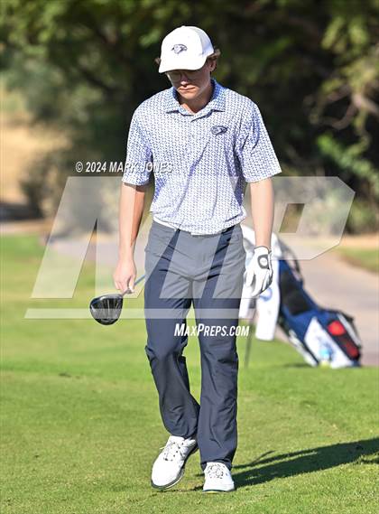 Thumbnail 3 in AIA D-II Finals photogallery.