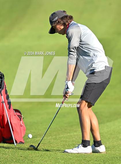 Thumbnail 2 in AIA D-II Finals photogallery.