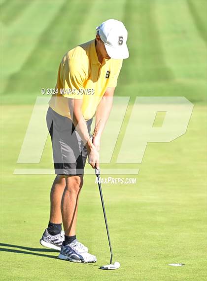 Thumbnail 3 in AIA D-II Finals photogallery.