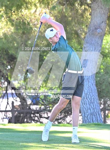 Thumbnail 2 in AIA D-II Finals photogallery.