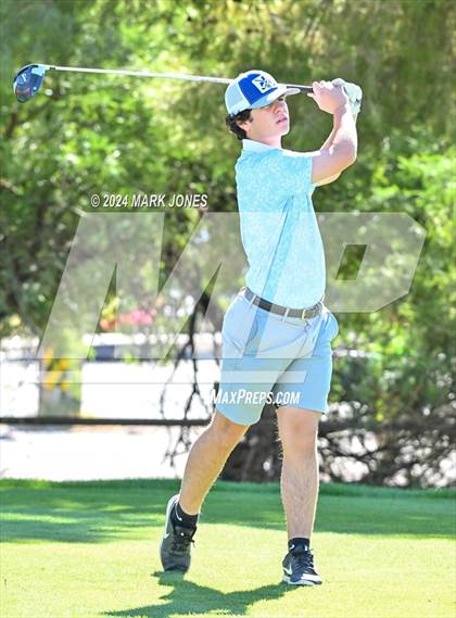 Thumbnail 2 in AIA D-II Finals photogallery.