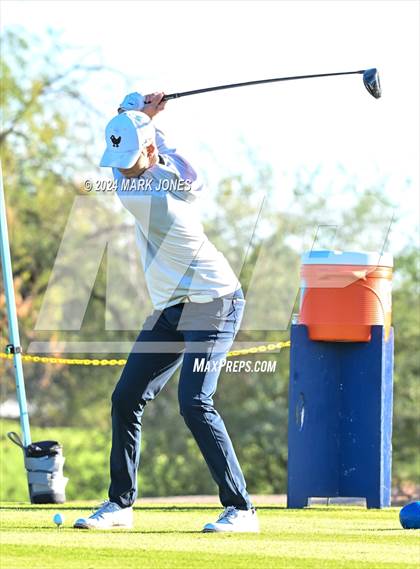 Thumbnail 3 in AIA D-II Finals photogallery.