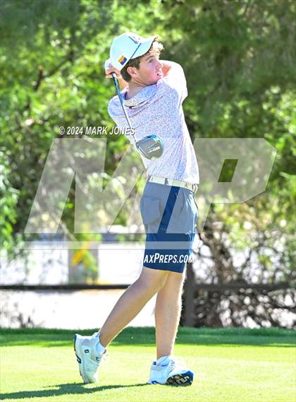 Thumbnail 1 in AIA D-II Finals photogallery.