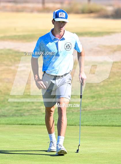 Thumbnail 3 in AIA D-II Finals photogallery.